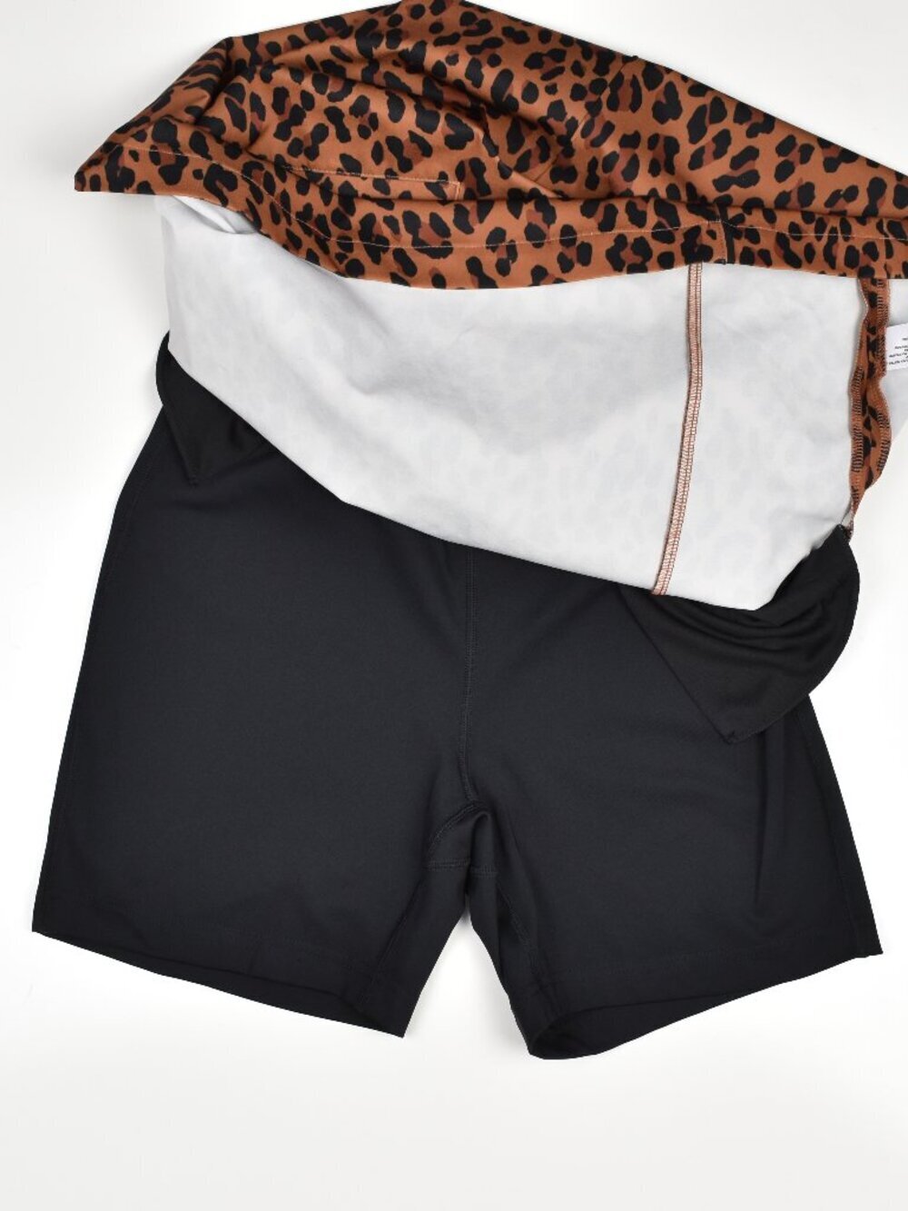 Lady Hagen 17" Wrap Skort Skirt Leopard NEW - 2 - Picture 5 of 7